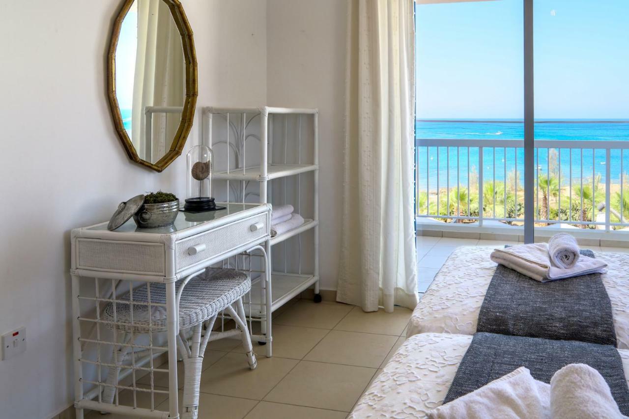 Phaedrus Living: Seaside Luxury Villa Anafi Paralimni Dış mekan fotoğraf